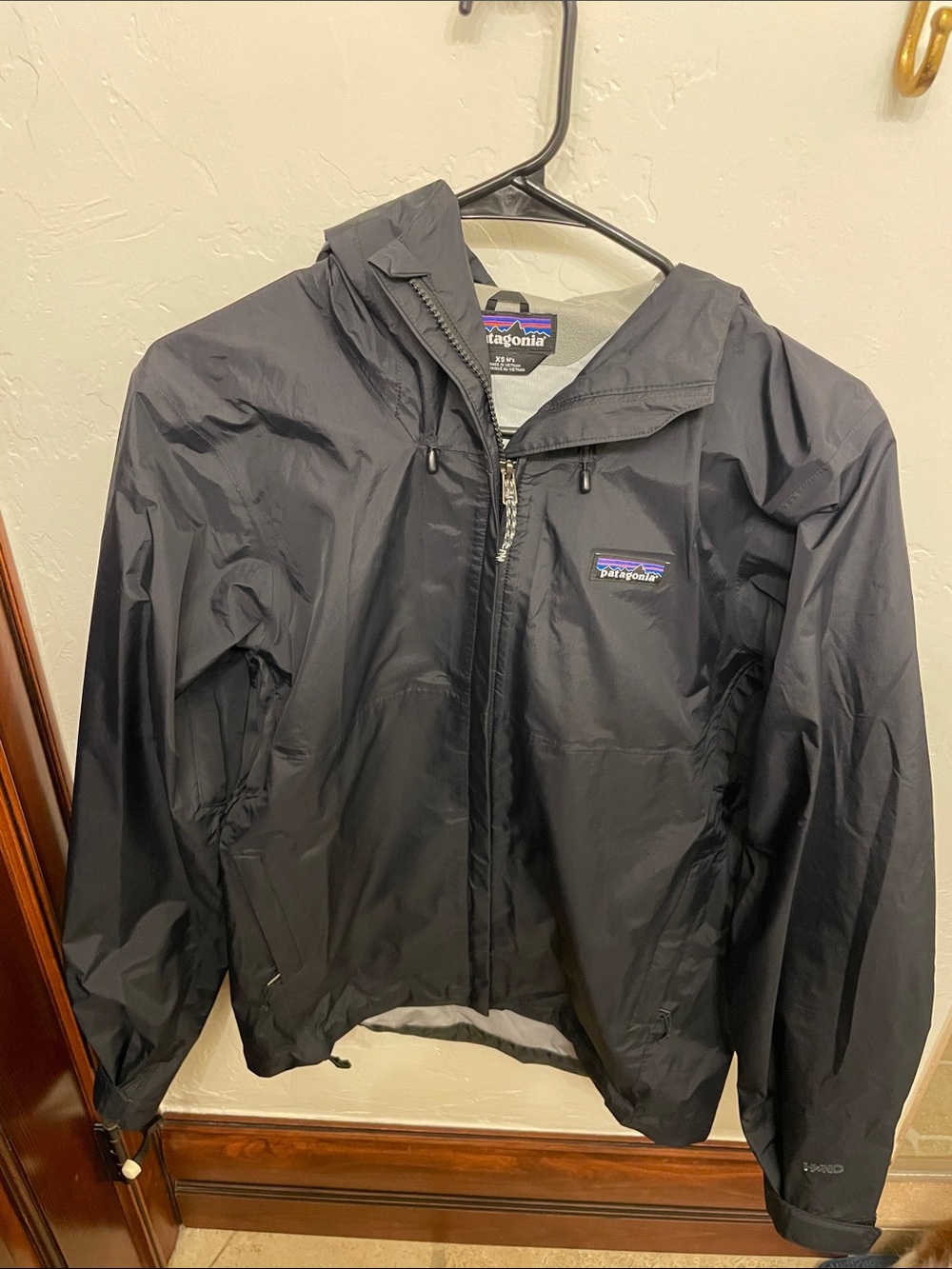 Patagonia Black Hooded Shell Jacket EUC